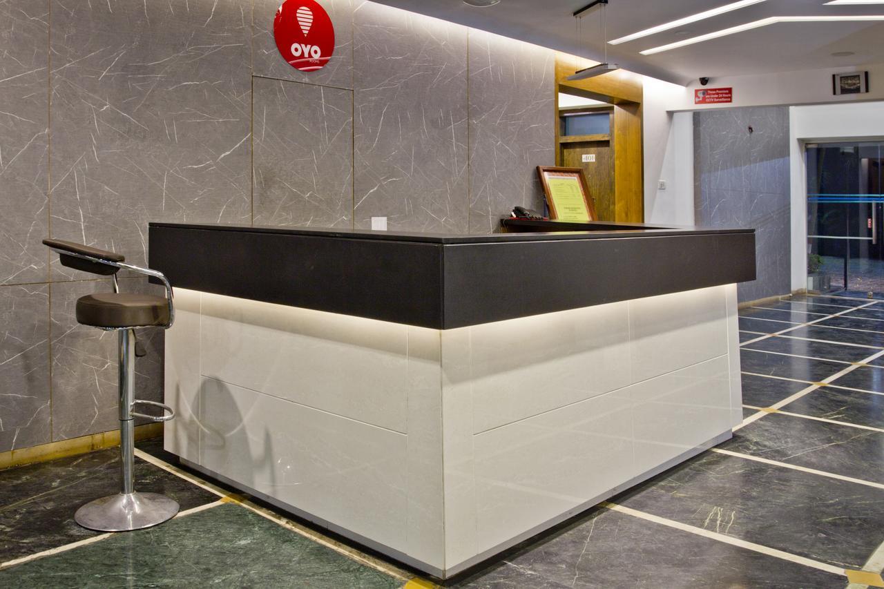 Hotel Executive Сурат Экстерьер фото